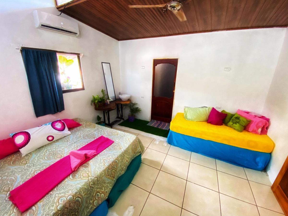 Passiflora'S Apartment Quepos Exterior photo